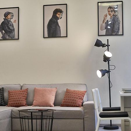 F4 Design Apartment- Boedapest Buitenkant foto