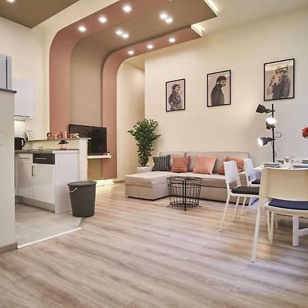 F4 Design Apartment- Boedapest Buitenkant foto