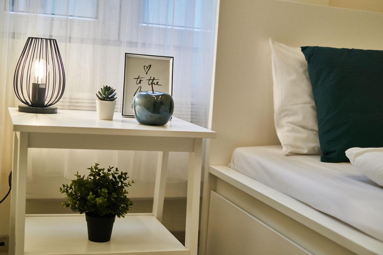 F4 Design Apartment- Boedapest Buitenkant foto