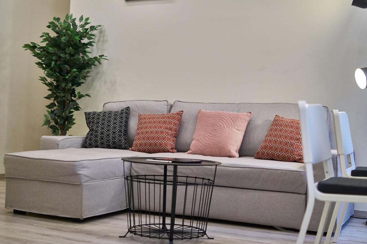 F4 Design Apartment- Boedapest Buitenkant foto
